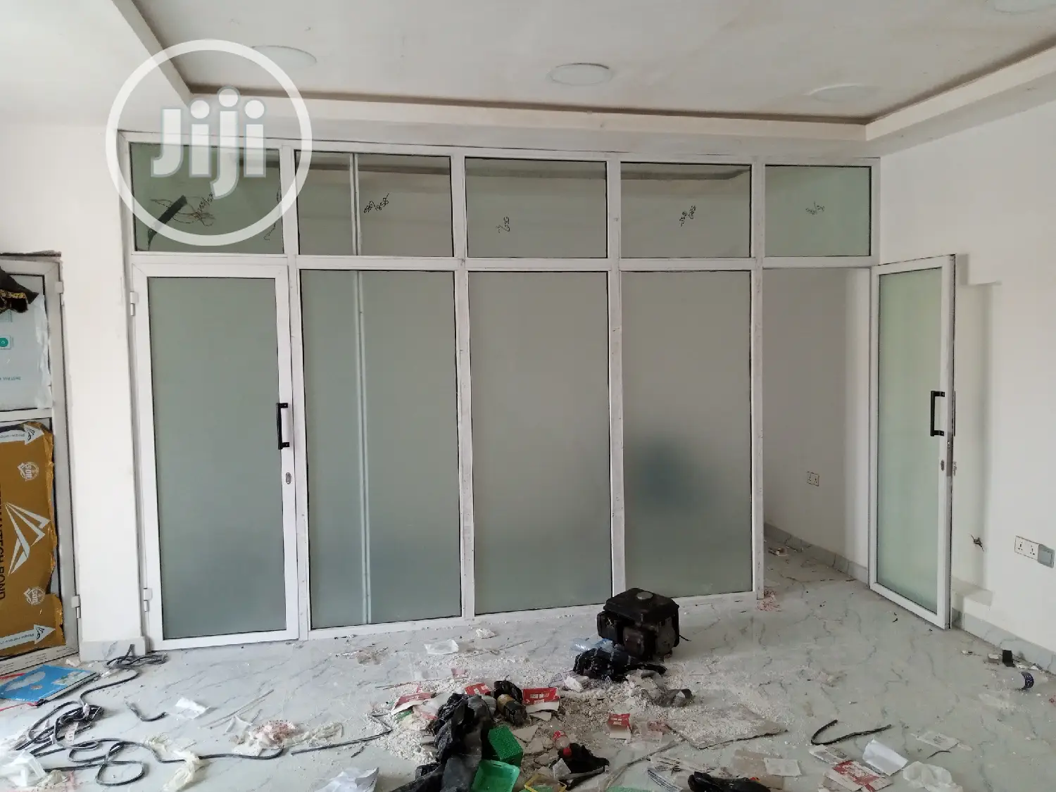 Office Partitioning With Doors