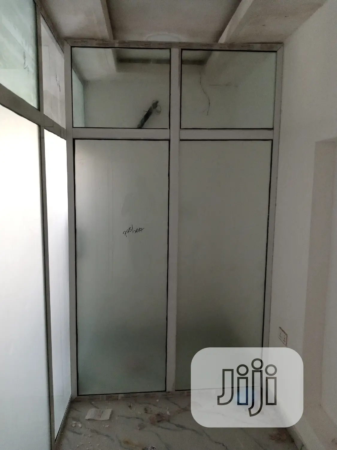 Office Partitioning With Doors