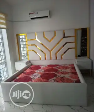 Padding Golden Sofa's Bed,,,,,