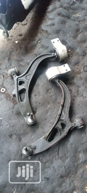 Ford Explorer Lower Arm 2013