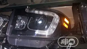Head Lamps F Tundra