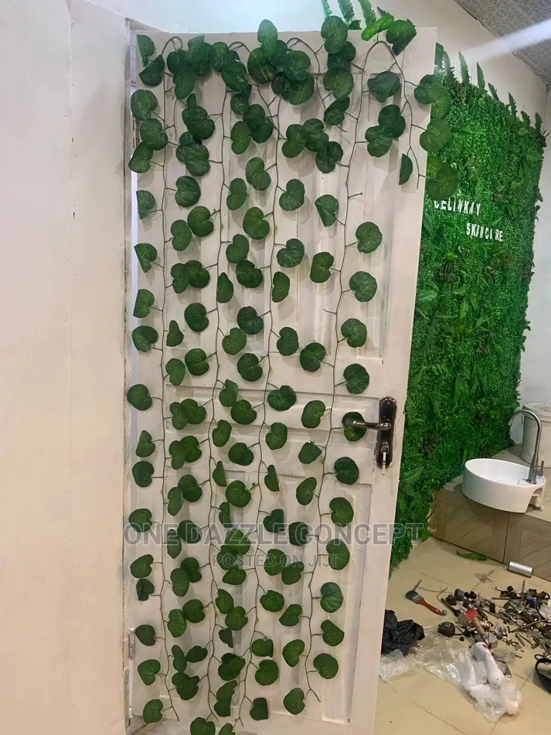Green Garden Garland