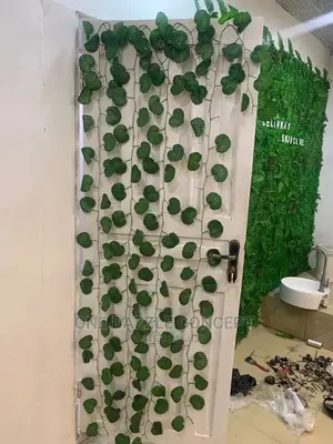 Green Garden Garland