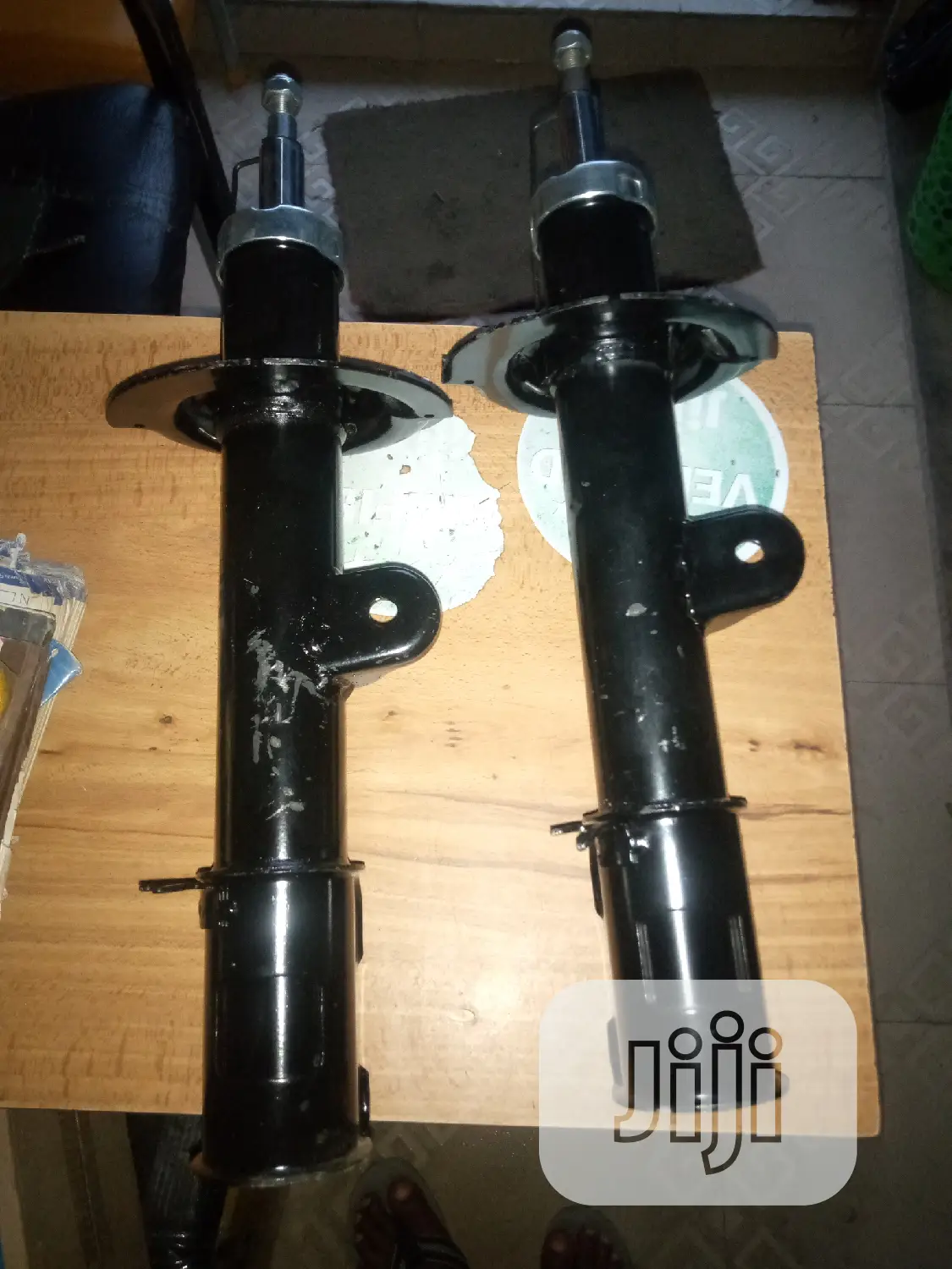 Front Shock Hyundai Santafee 2009