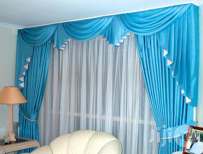 Curtain Decor