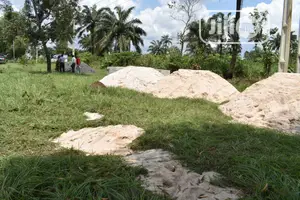 Cheap Land Close to Sam Mbakwe Airport, Facing the Express