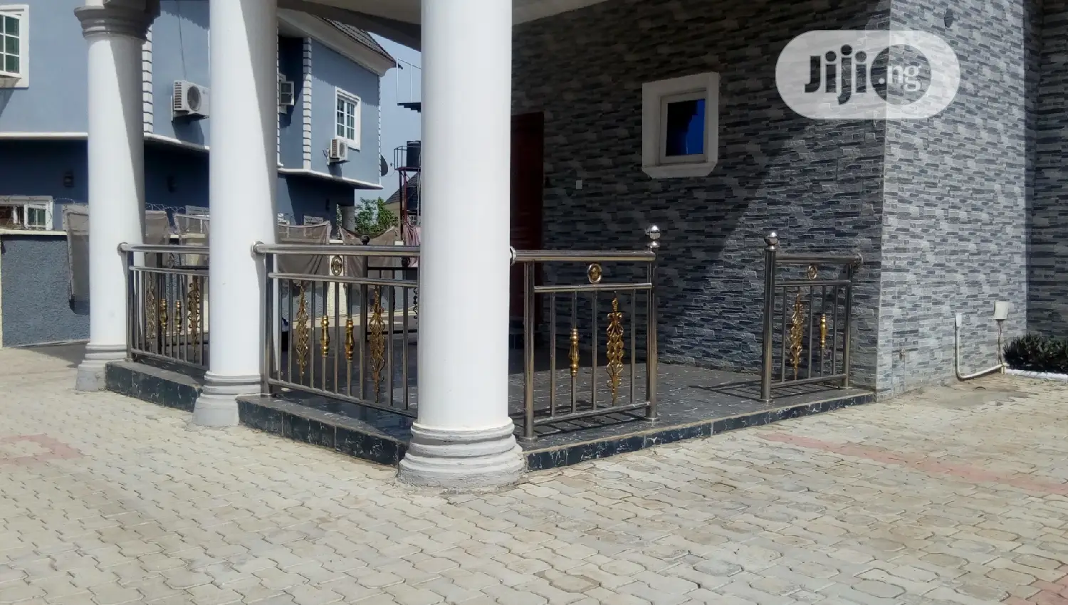 Stainless Handrail Gold Design Up/Down Balcony