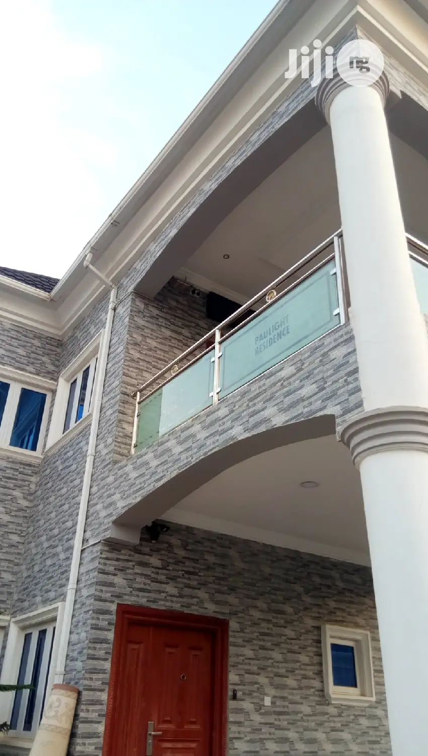 Stainless Railings Glass Design Up Balcony