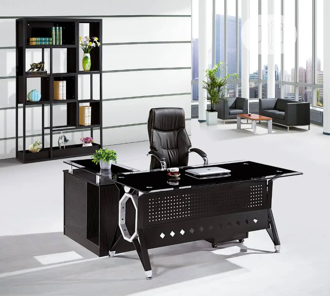 Executive Glass Table 1.6meter