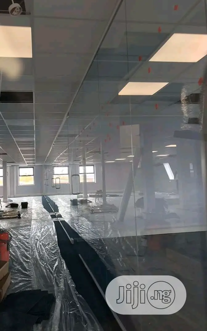 Glass Partition For Office Workplace