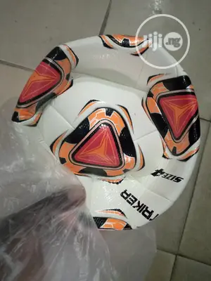 Striker Balls(Size 4)