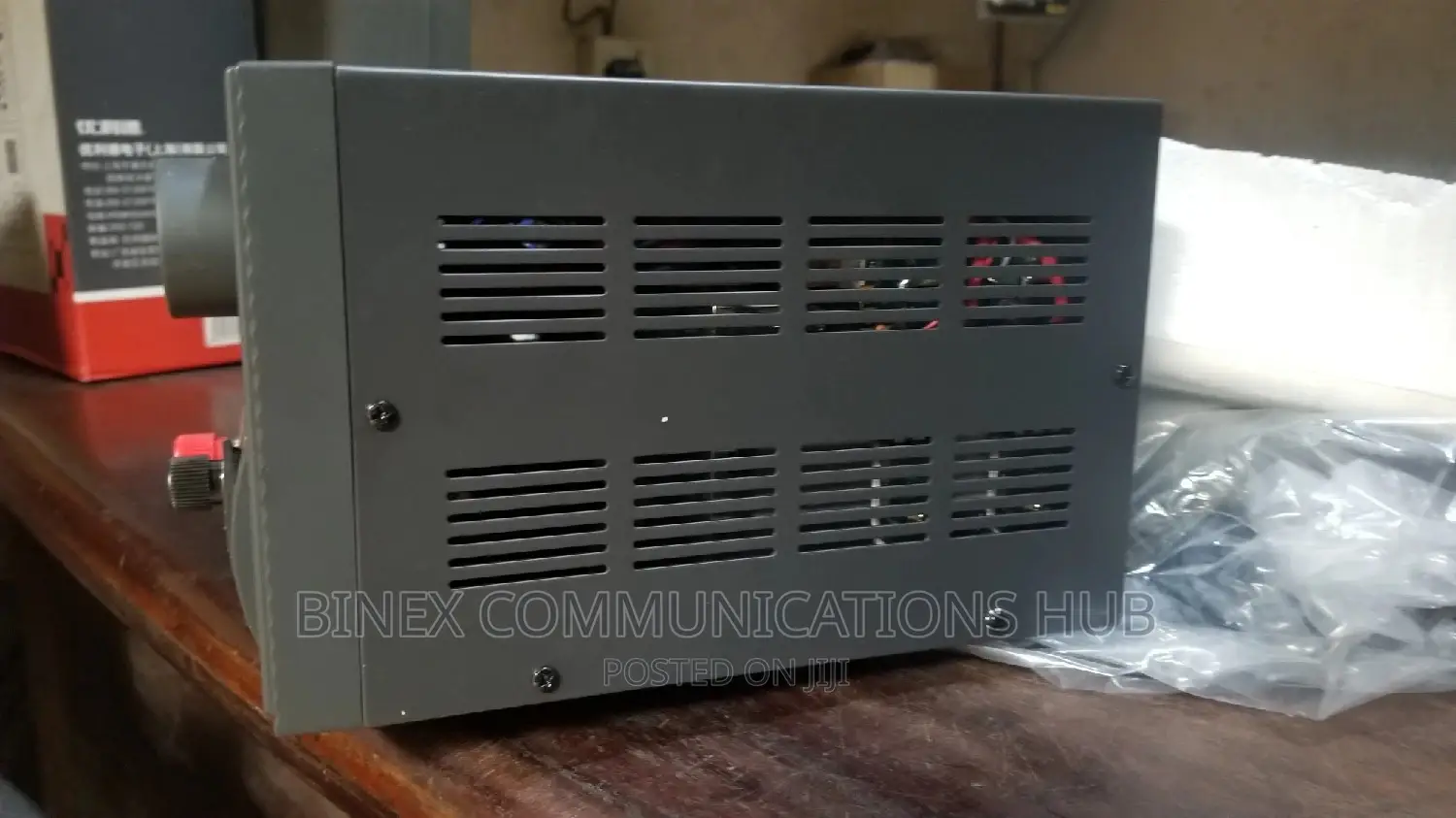 Original Diamond 20V Base Power Supply.