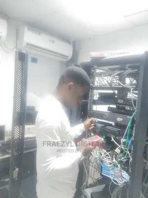 Network Specialist