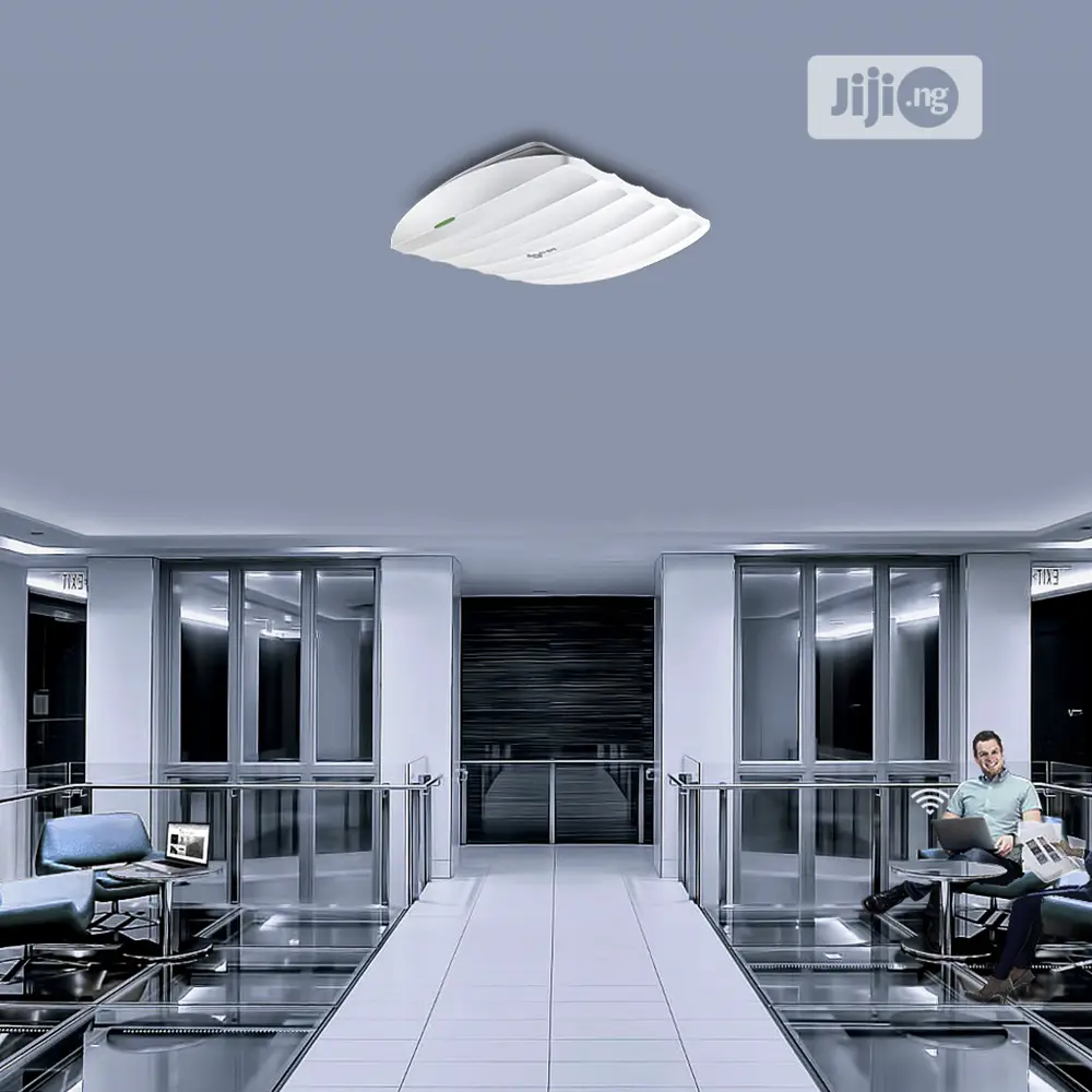 AC1350 Wireless MU-MIMO Gigabit Ceiling Mount Access Point