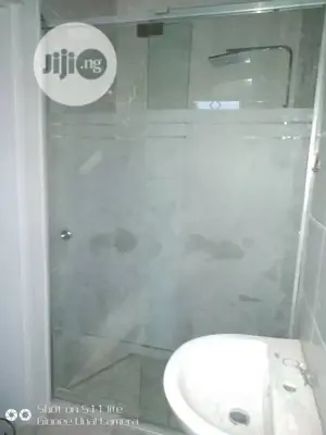 Shower Cubicle Straight