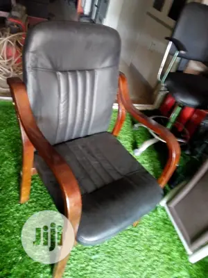 Executive Visitor Chair