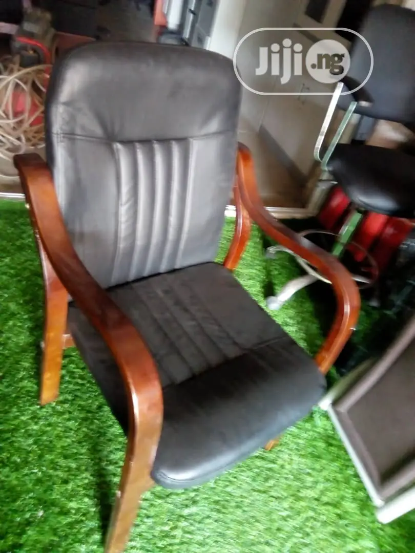 Executive Visitor Chair