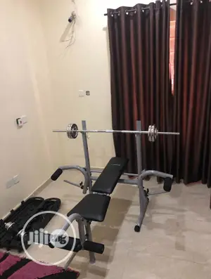 Weigth Bench With 50kg Weigth Set and Barbel