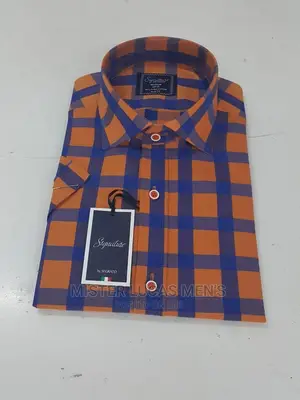 Short Sleeves Men's Lovely Checks Shirts