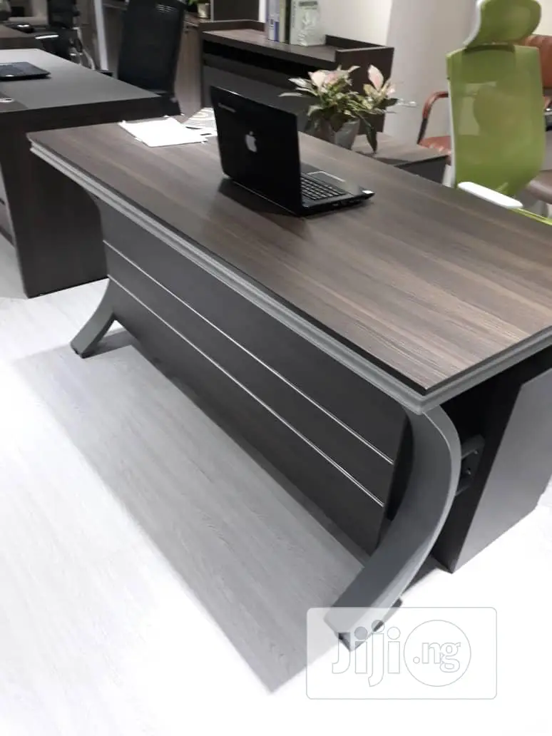 2meter Executive Table