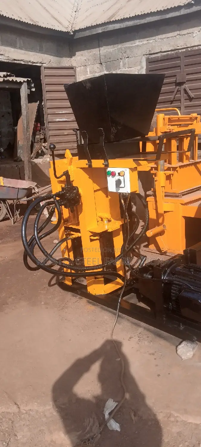 Hydro-Eletric Bricks and Blocks Moulding Machines