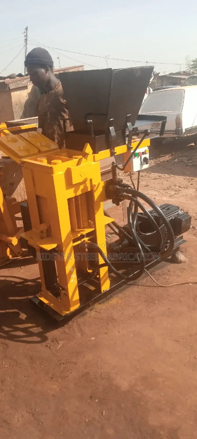 Hydro-Eletric Bricks and Blocks Moulding Machines