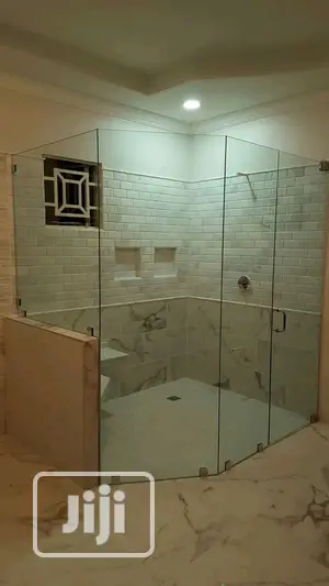 Shower Glass Cubicle @ Apo