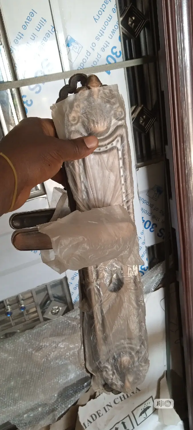 Door Keys Handle