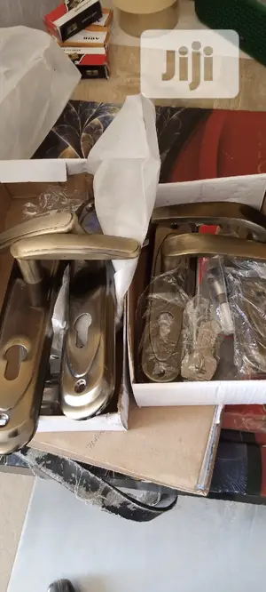 Door Keys Handle