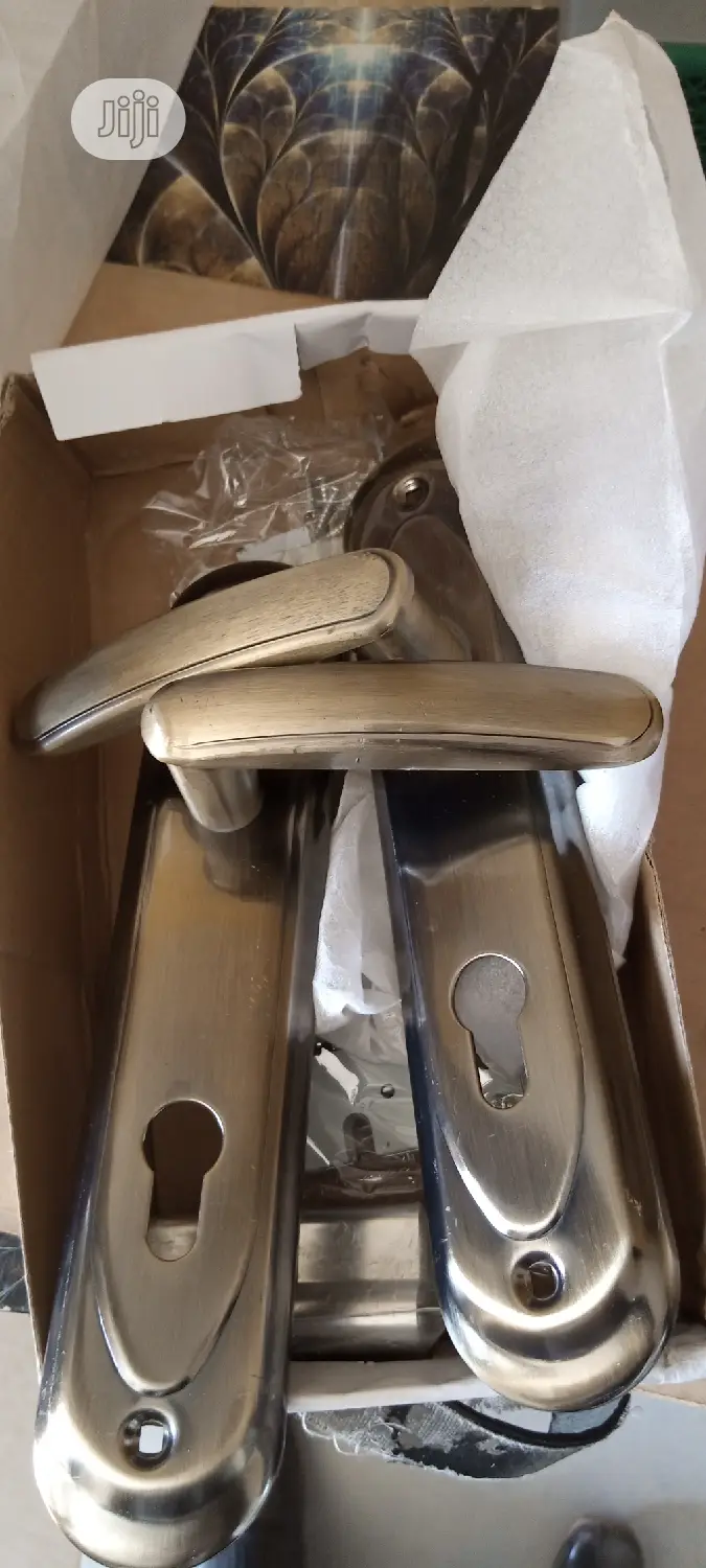 Door Keys Handle