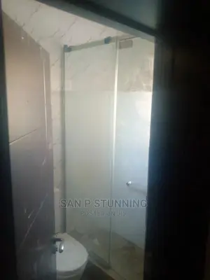 Glass Cubicle Shower