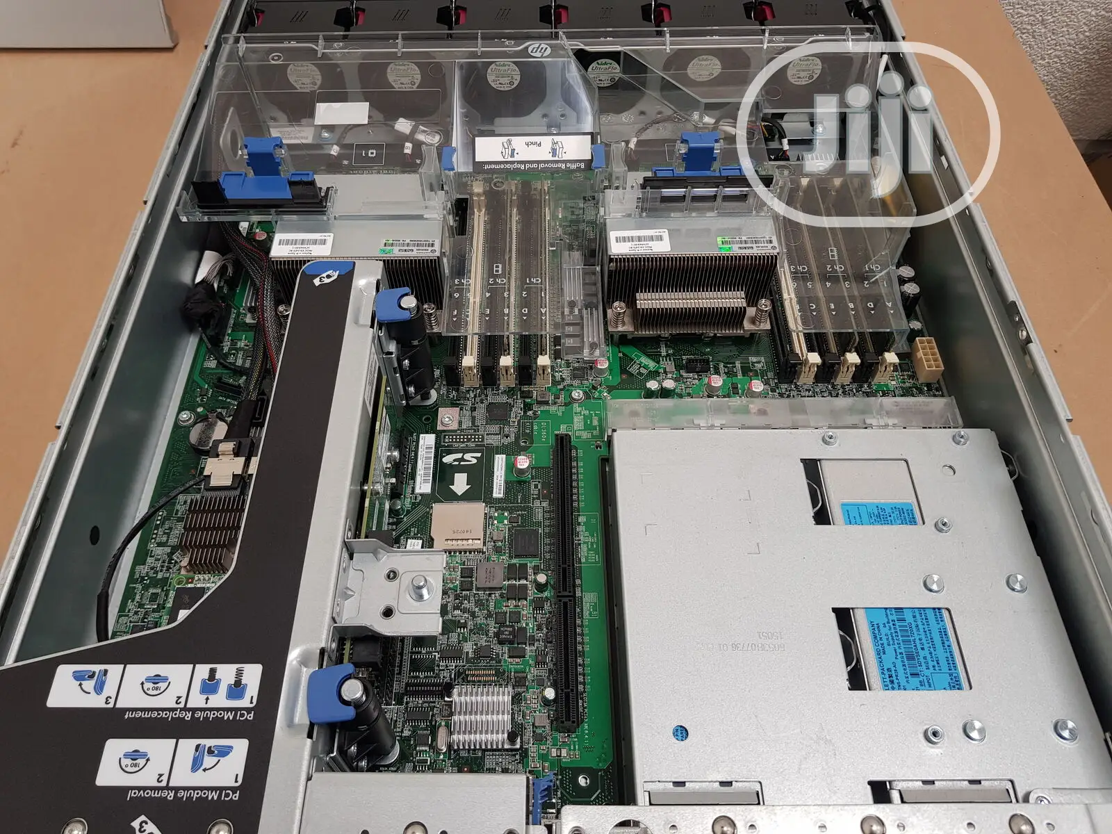 Server HP ProLiant DL 32GB Intel Xeon HDD 2T