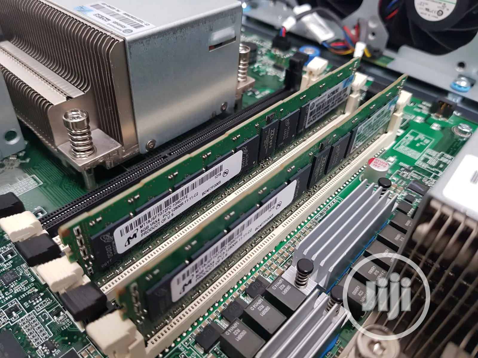 Server HP ProLiant DL 32GB Intel Xeon HDD 2T