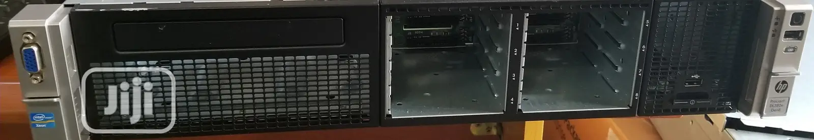 Server HP ProLiant DL 32GB Intel Xeon HDD 2T