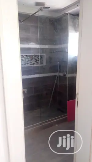 Shower Glass Cubicle @ Apo District