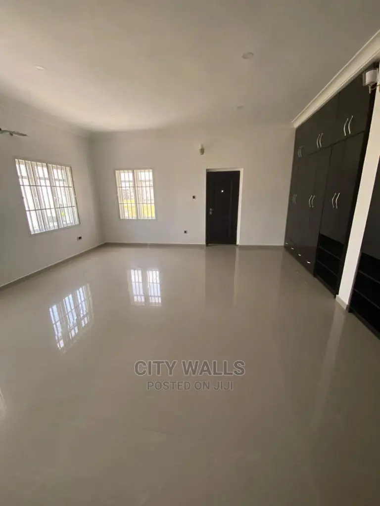 4bdrm Duplex in Ikate for rent