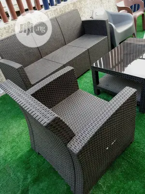 Luxilury Set Of Plastic Chairs