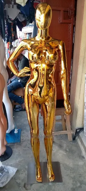 Big Breast Size 8 Female Gold Chrome Mannequins