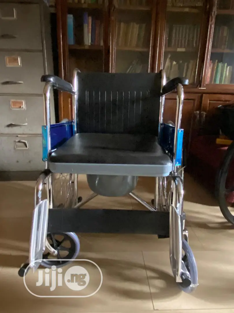 Commod Wheelchair Imported