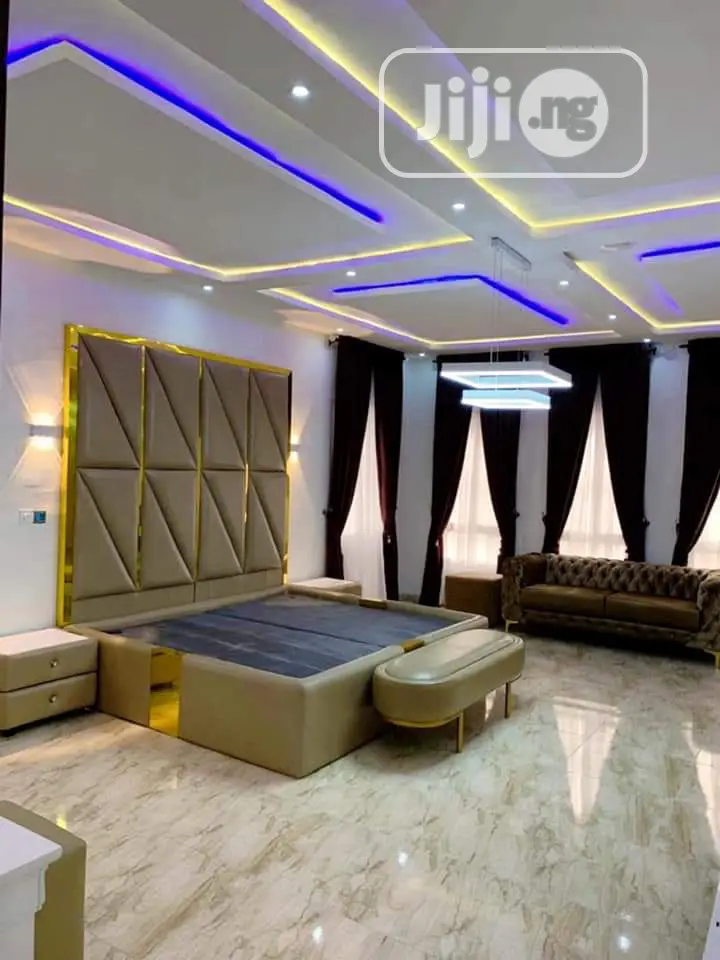 Ceiling and Wall Column Designs
