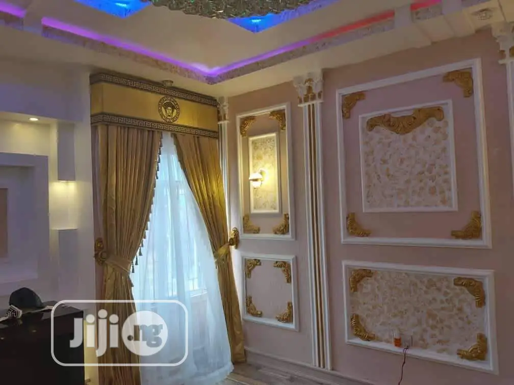 Ceiling and Wall Column Designs