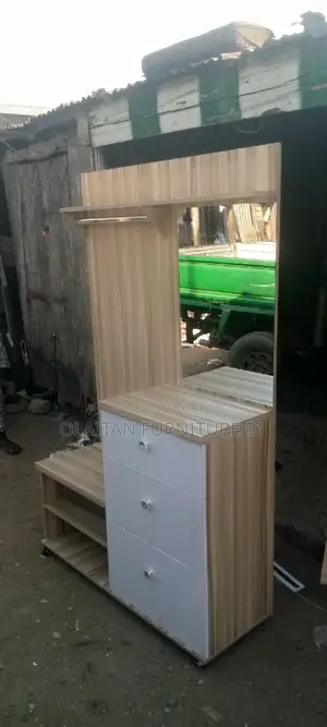 Dressing Table +Hanging Space+ Shoe Rack Space
