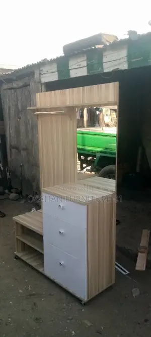 Dressing Table +Hanging Space+ Shoe Rack Space