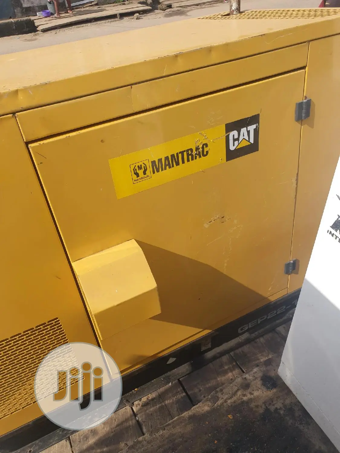 Super Clean 22kva Cat Mantrac Wit Digital Screen Thumb Start