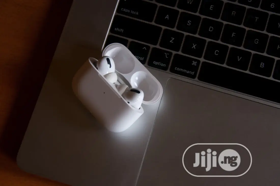 Apple Airpod Pro 1st Gen