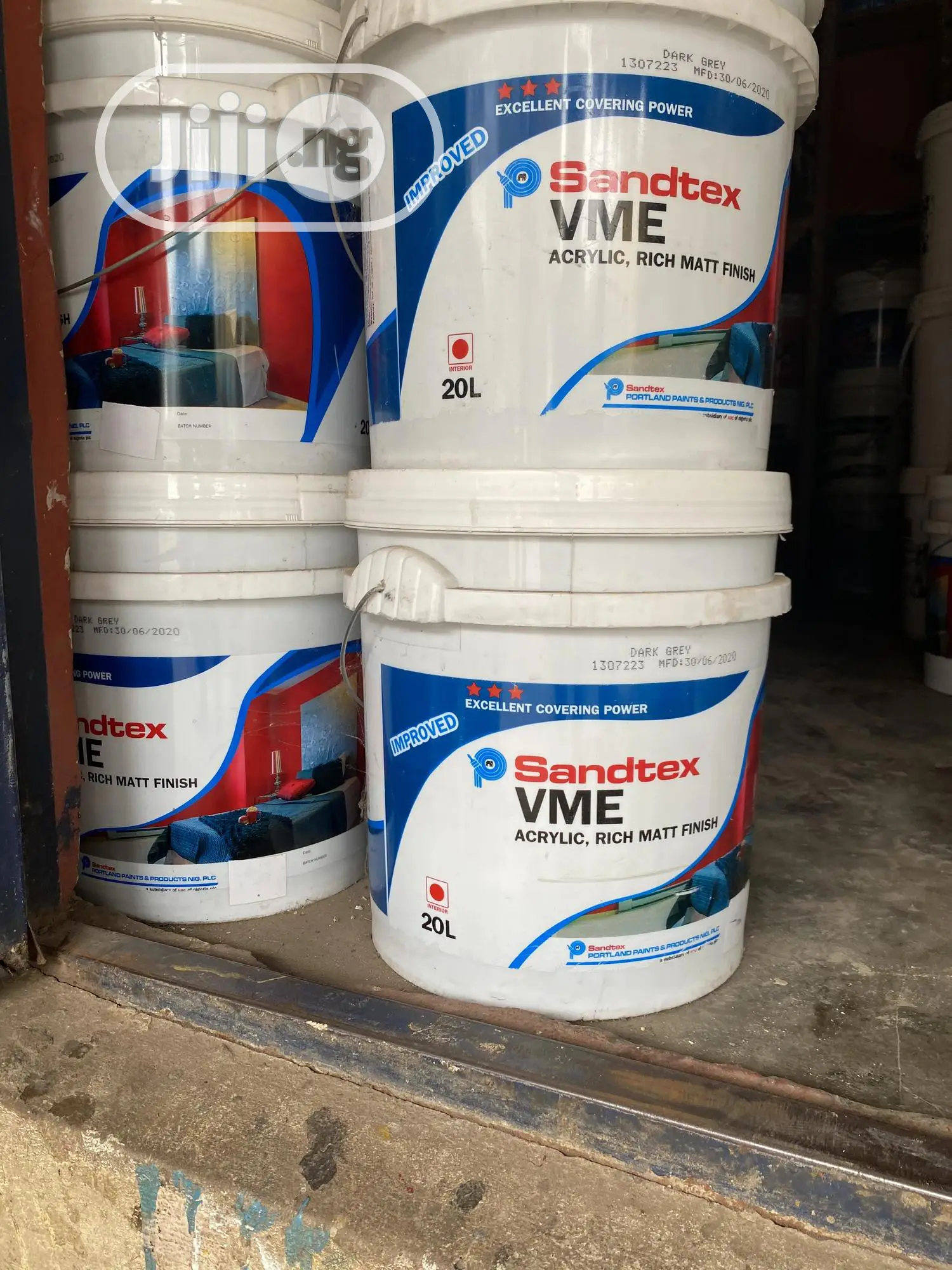 Sandtex Paint