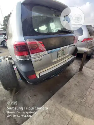 Toyota Land Cruiser Conversion 2008 to Kit 2019