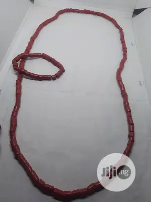 Iyun Ceremonial Bead Neck Piece and Bracelet