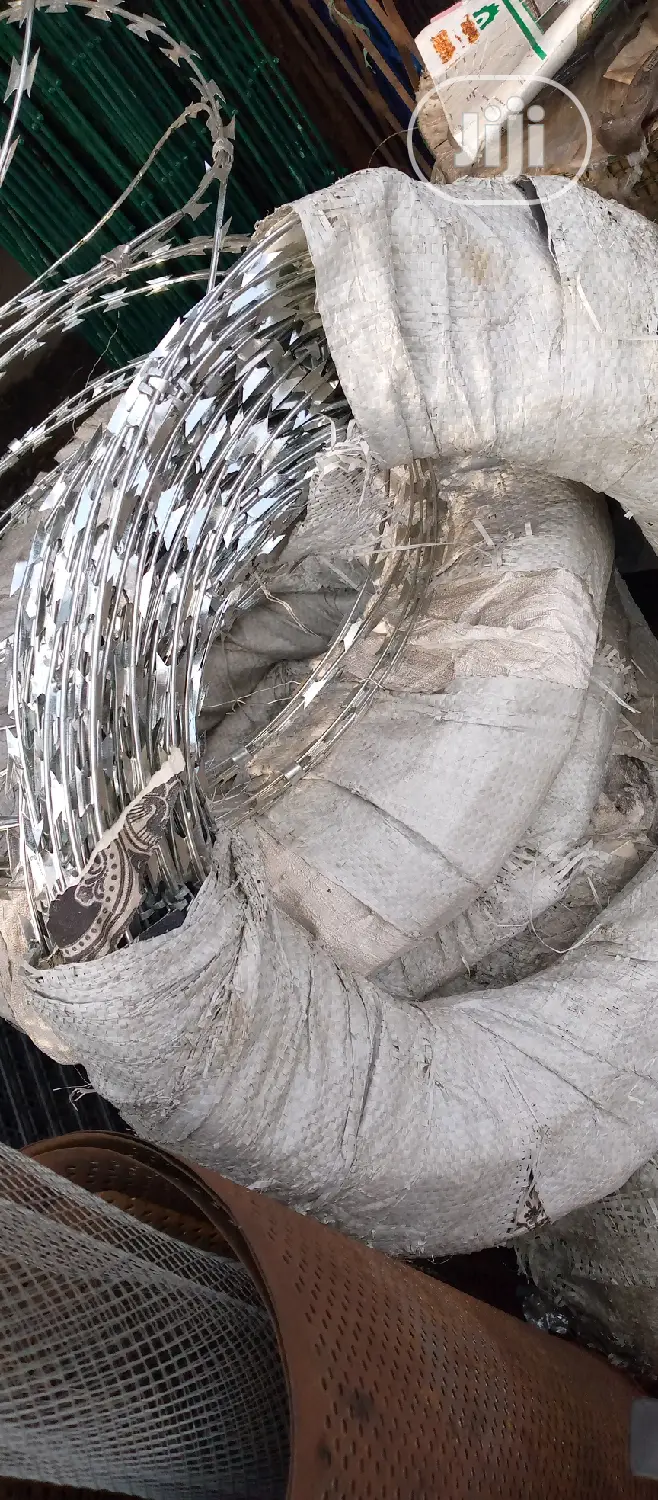 Hot Dipped Galvanised Razor Wire