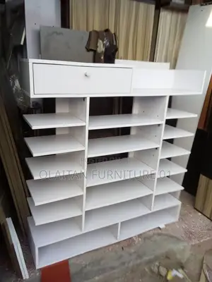 30 Pears Shoe Rack